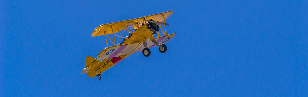 Survol du Boeing Stearman 75